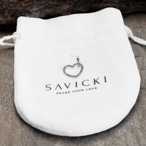 Zawieszka serce Savicki: białe złoto, czarne diamenty